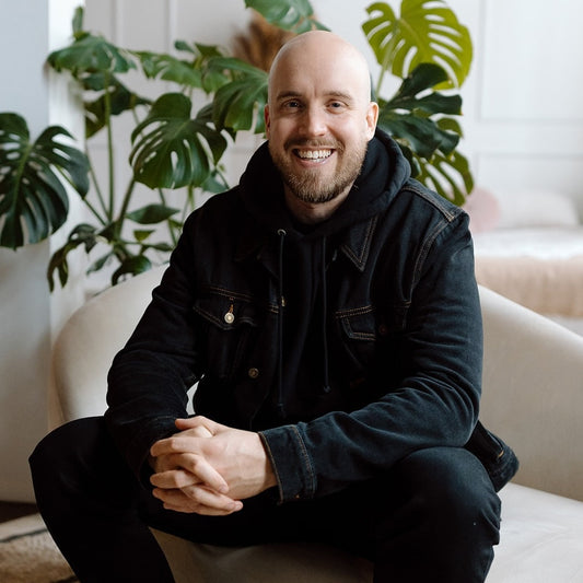 Managing Eczema Flare-Ups: The2nd.co CEO’s Skincare Protocol