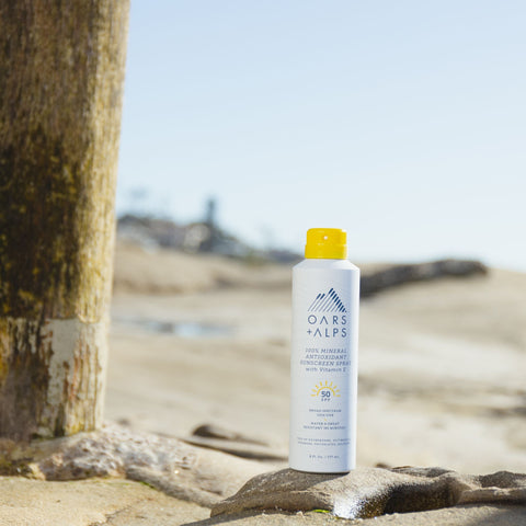 Oars + Alps - 100% Mineral Antioxidant Sunscreen Spray with SPF 50