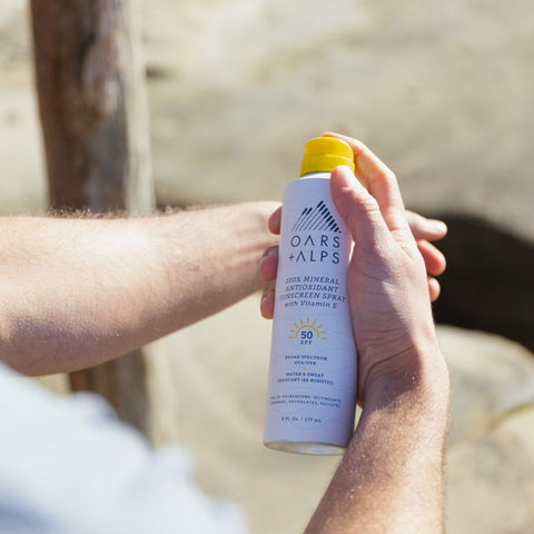 Oars + Alps - 100% Mineral Antioxidant Sunscreen Spray with SPF 50