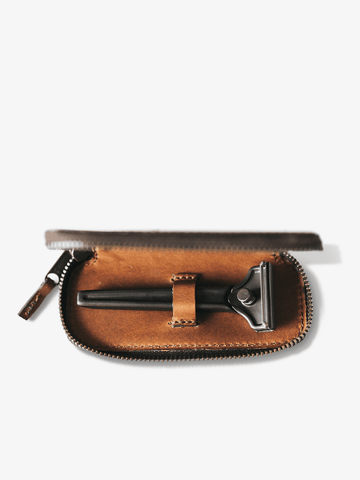 Supply - The Leather Travel Case